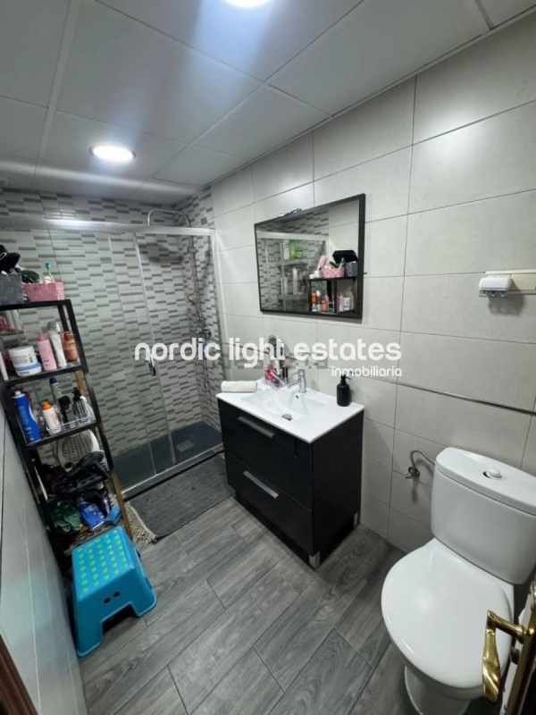 Chalet adosado con 3 terrazas grandes