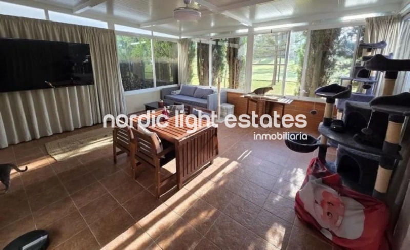 Townhouse located on the front line of Baviera Golf