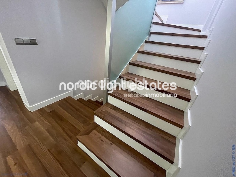 Elegant renovated beachfront townhouse