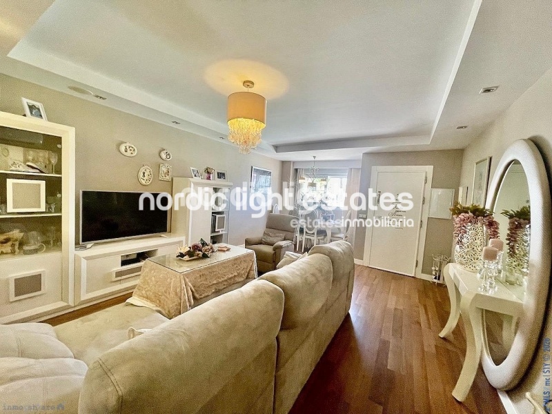 Elegant renovated beachfront townhouse