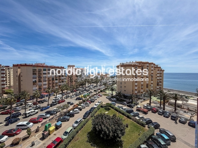 Spacious studio apartment with seaviews 