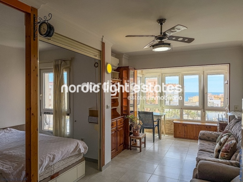 Spacious studio apartment with seaviews 