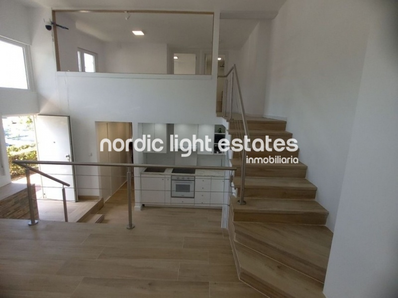 Fully renovated apartment with parking space and community pools