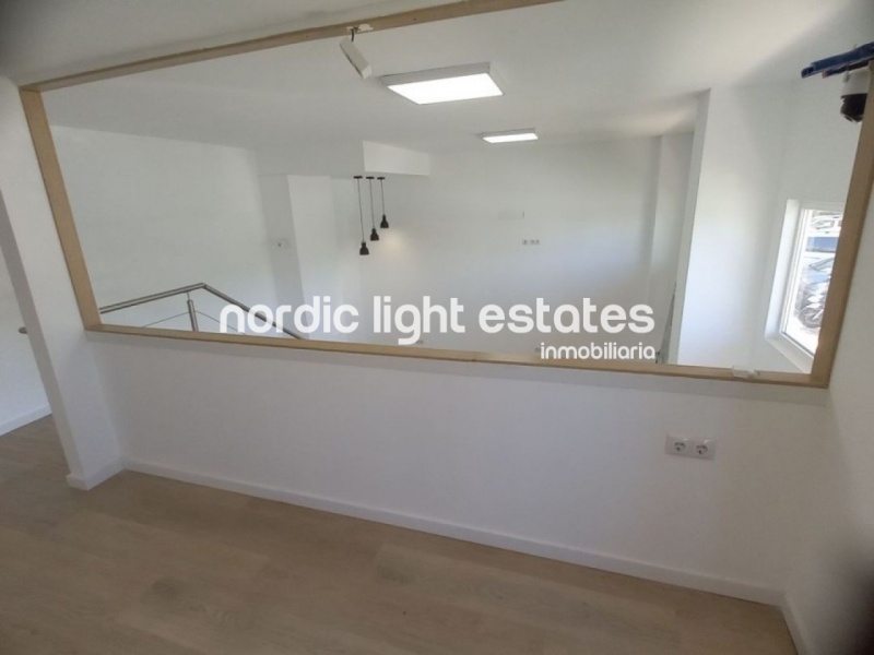Fully renovated apartment with parking space and community pools