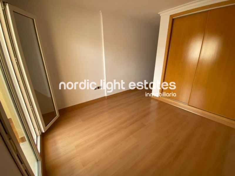 Spectacular penthouse with rooftop terrace of 169 sqm and parking space