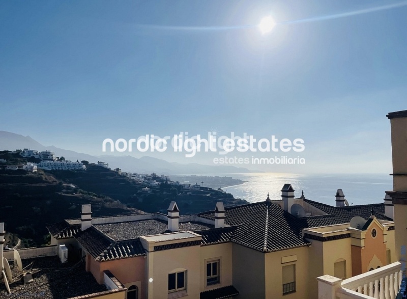 Elegant luxury apartment with panoramic sea views