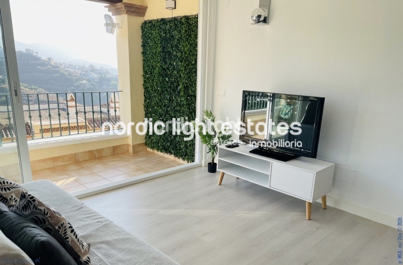 Elegant luxury apartment with panoramic sea views
