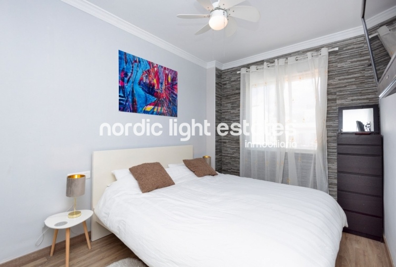 Elegant and modern apartment with sea views in the old town 