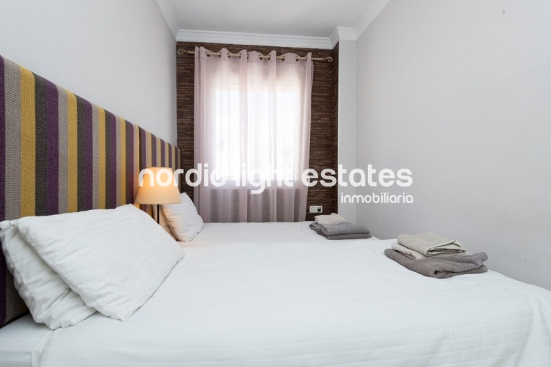 Elegant and modern apartment with sea views in the old town 
