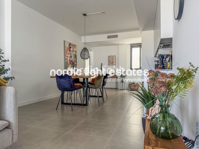 Excellent apartment with parking space, store room and pool