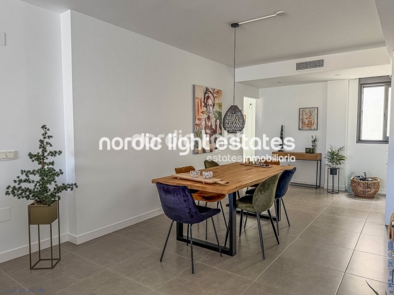 Excellent apartment with parking space, store room and pool