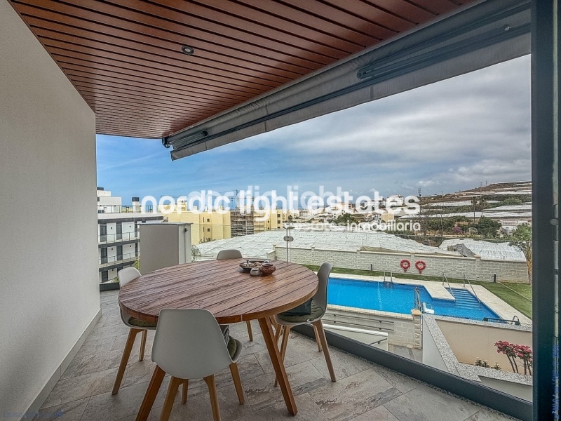 Excellent apartment with parking space, store room and pool