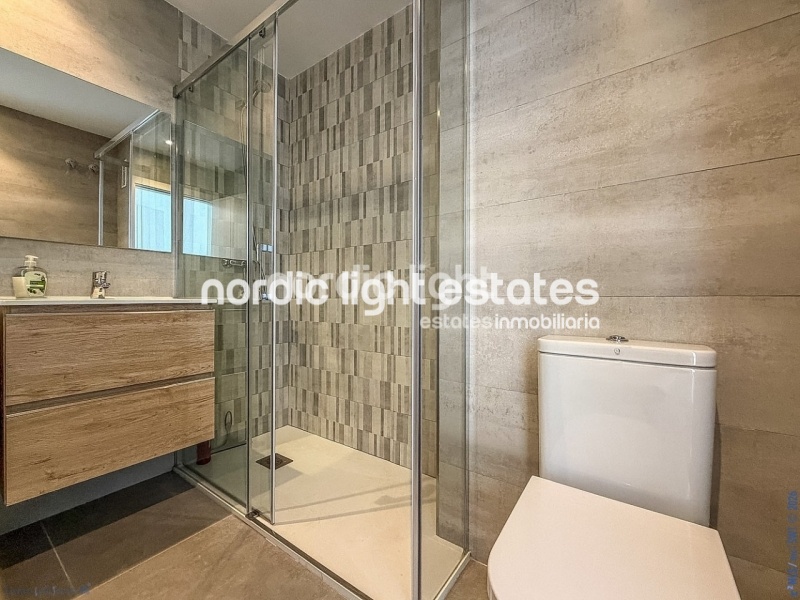 Excellent apartment with parking space, store room and pool