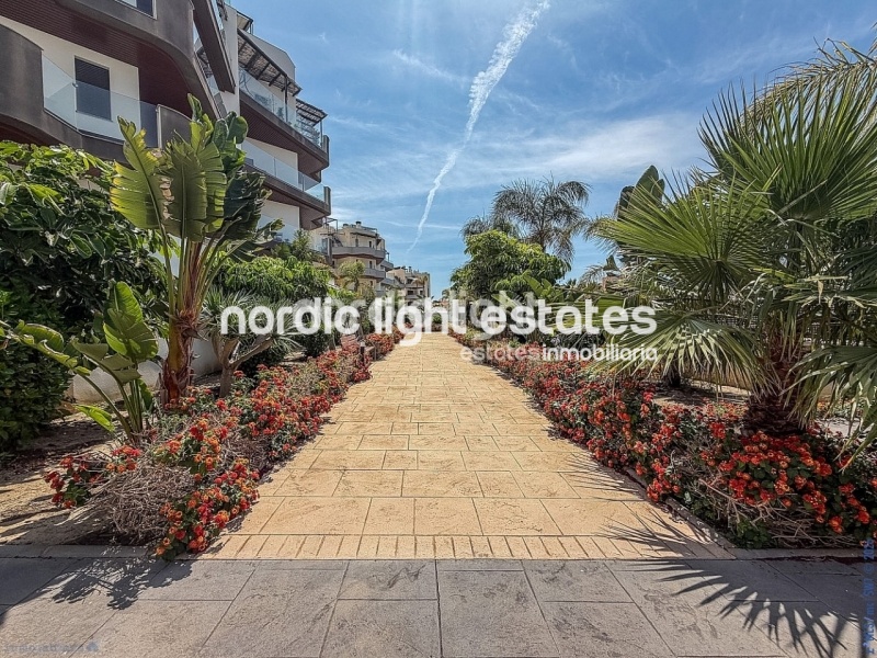 Excellent apartment with parking space, store room and pool