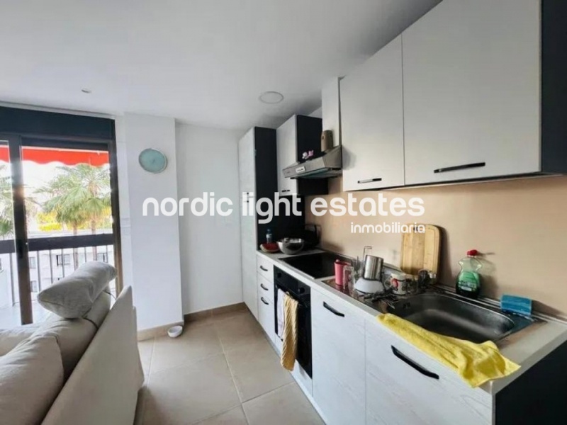 Moderno apartamento reformado con parking a 3 minutos de la playa