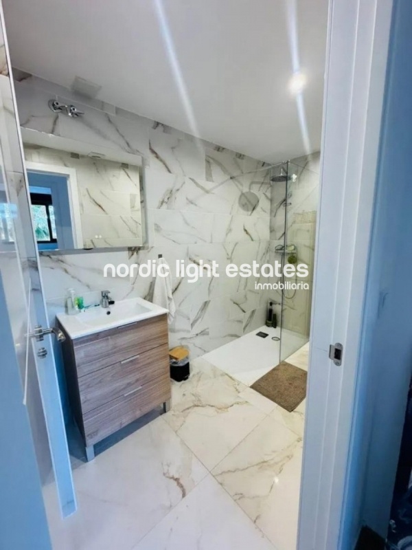 Moderno apartamento reformado con parking a 3 minutos de la playa