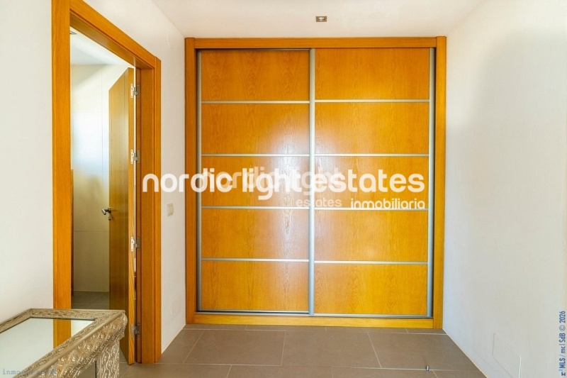 Exclusive luxury villa with 2 guest accommodations