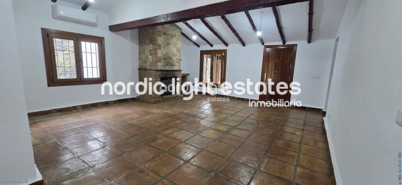 Extraordinaria casa de campo con una zona exterior maravillosa