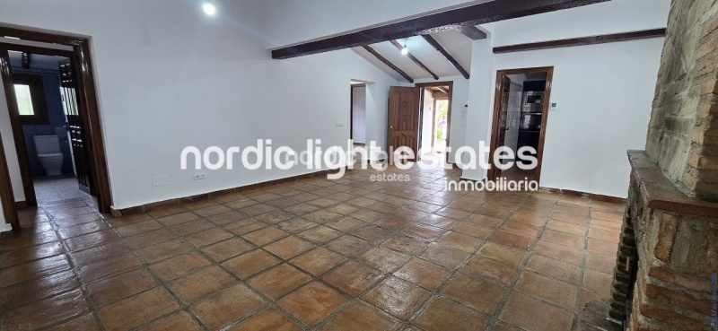 Extraordinaria casa de campo con una zona exterior maravillosa