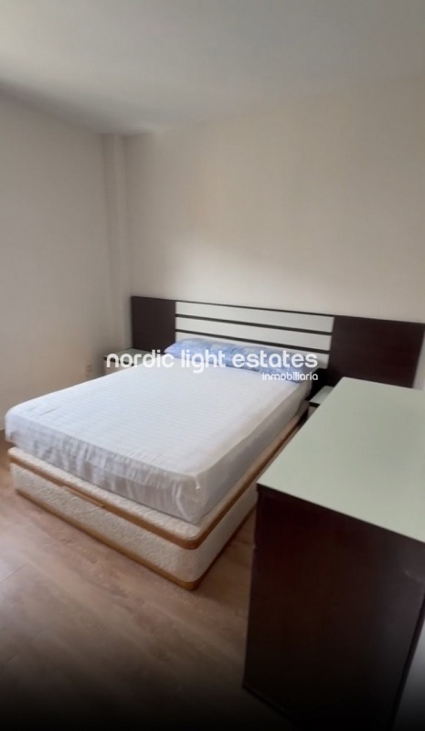 Apartment with parking space near María Zambrano