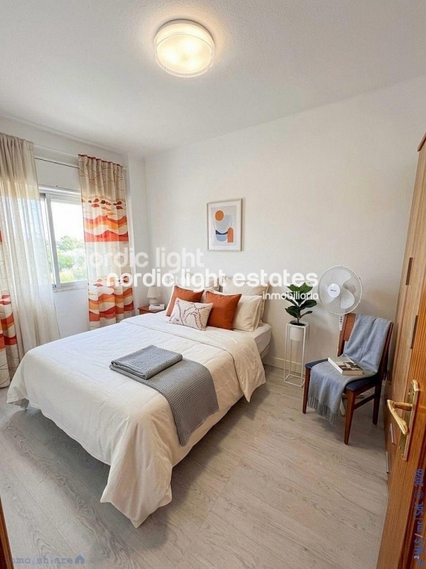 Renovated apartment with sea views just steps from the beach 