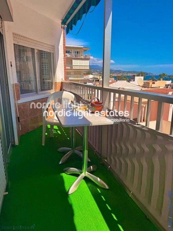 Renovated apartment with sea views just steps from the beach 