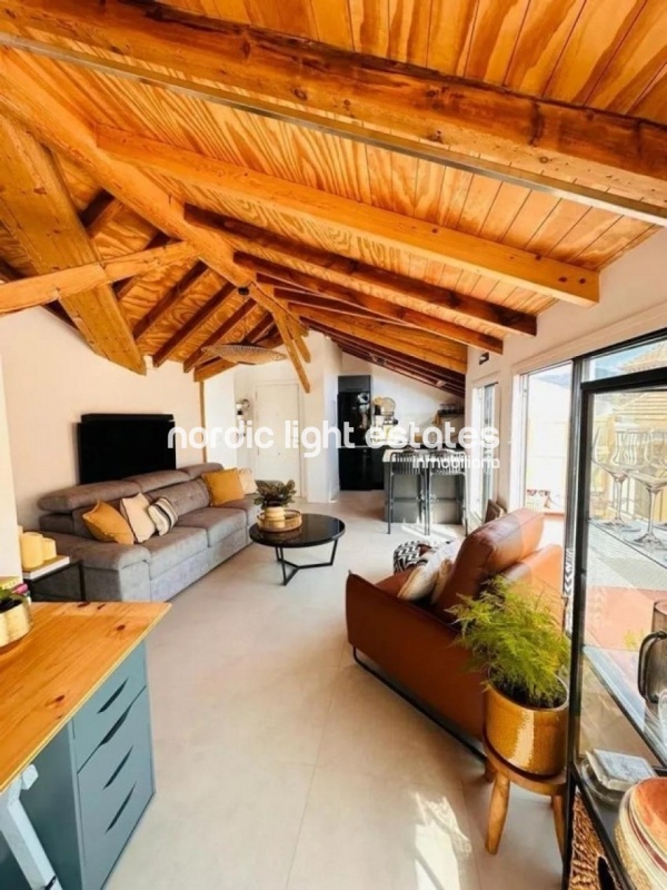 Truly unique penthouse in the historic centre 