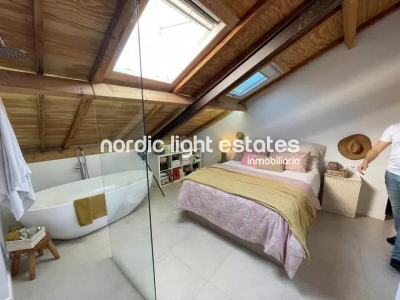 Truly unique penthouse in the historic centre 