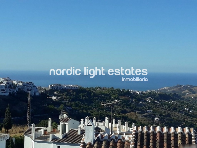 Similar properties Singular townhouse in the old centre of Frigiliana