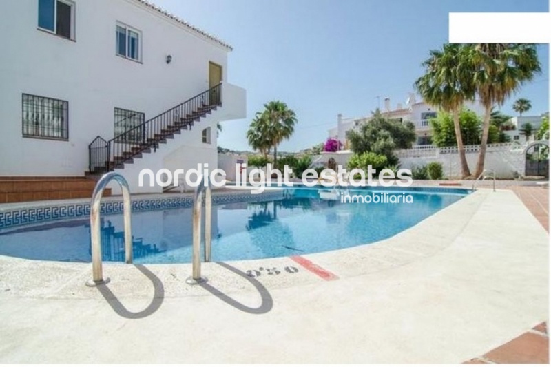Apartamento en planta baja con gran terraza privada