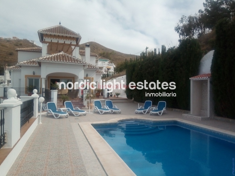 Similar properties Spectacular villa in Preñoncillo Playa