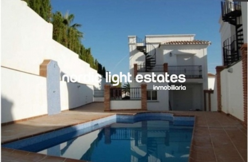 Similar properties Villa with pool in Nerja 